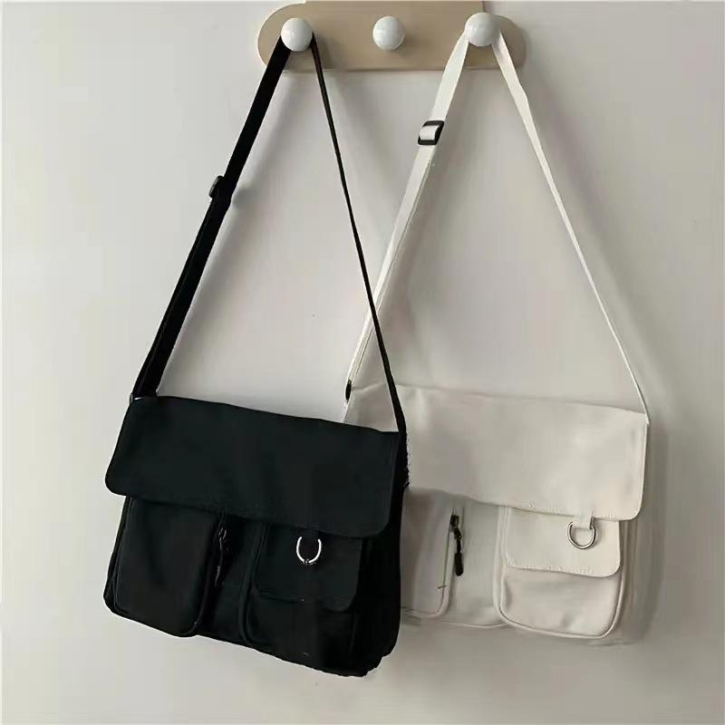 Japanese Harajuku Cute Retro Girl Shoulder Bag Chic Badge Canvas Crossbody School Bags Student Solid Color Messenger Bag Satchel