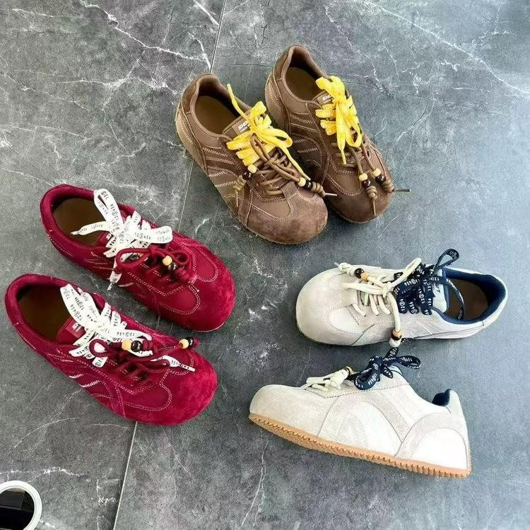 Soft leather soft-soled little white shoes for women 2025 new lightweight German training shoes super fire heightening bread shoes ugly and cute Forr