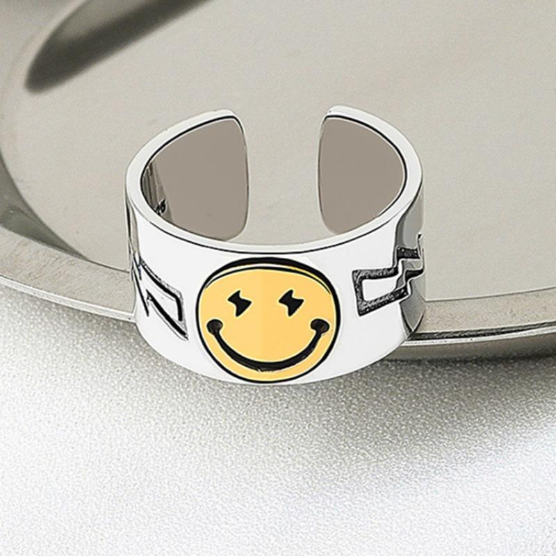 Fashion personality, wide-faced golden smiley face, jewelry, female simple temperament, Mori retro pentagram open ring