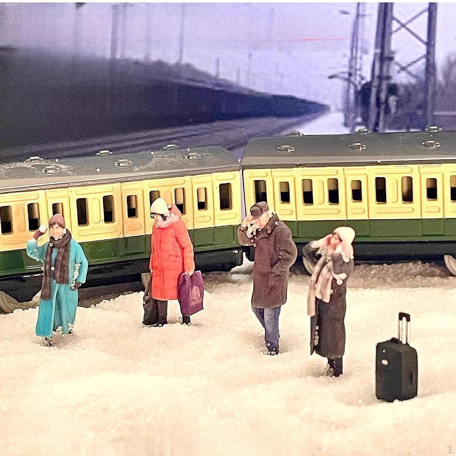 

4x 1/87 Мініатюрні фігурки людей Діорама Колекція фігурок для Micro