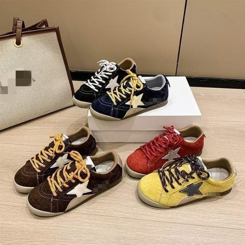 Retro Little White Shoes Women's Autumn New Flat-bottomed Versatile Casual Niche Sports Star Board Shoes