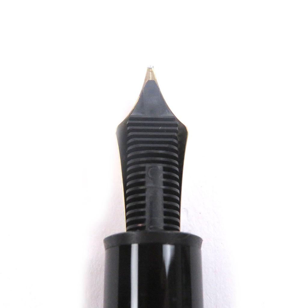 Pristine MONTBLANC fountain pen Meisterstück 149 Cap type black 18K mens Used