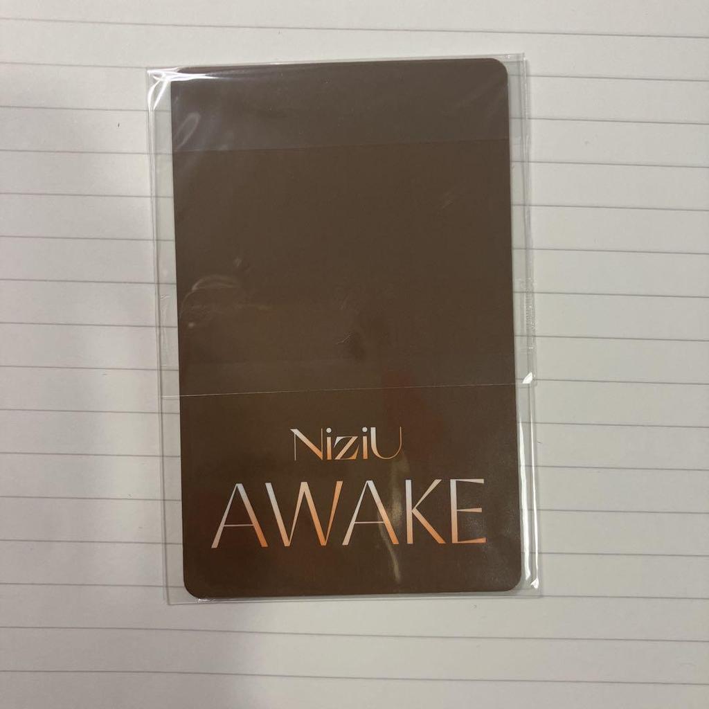 [USED] NiziU AWAKE Mayuka Keychain Trading Card