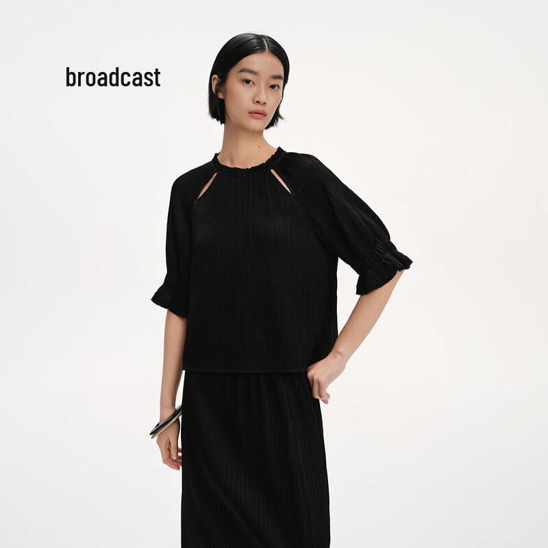 

Broadcast Women s Short Sleeve Lace Blouse M