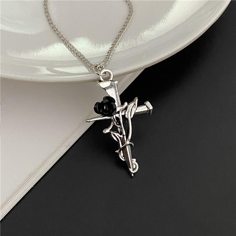 

Vintage Gothic Cross Pendant Necklace Copper Color Cool Street Style Necklace For Men Women Gift Wholesale Neck Zircon