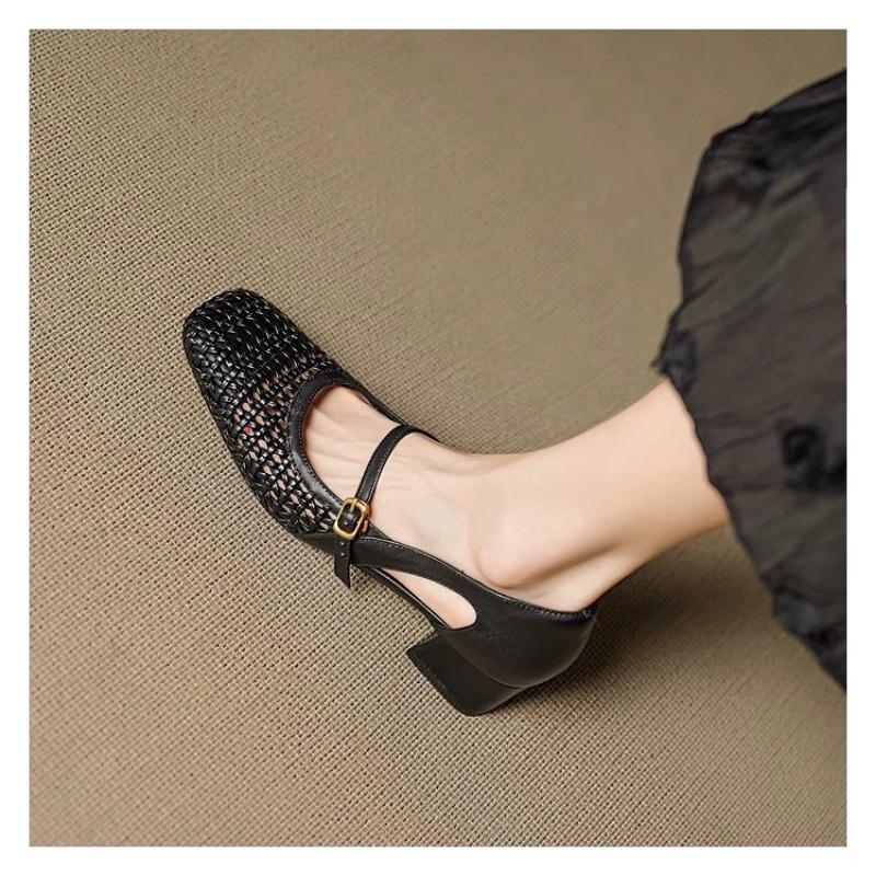 Fashion French White Square Toe One Strap Baotou Sandals Women 2025 New Summer Rear Empty Trip Strap Women Shoes Flat Single Shoes