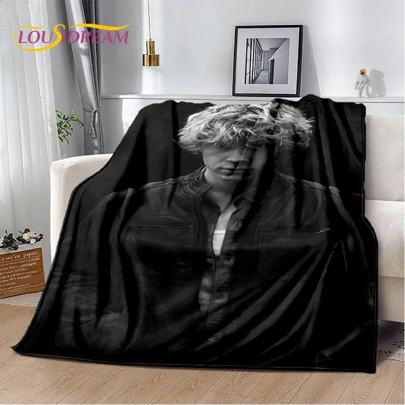 Movie Tv Actor Cute Evan Peters Soft Plush Blanket,Flannel Blanket Throw Blanket For Living Room Bedroom Bed Sofa Picnic Cover