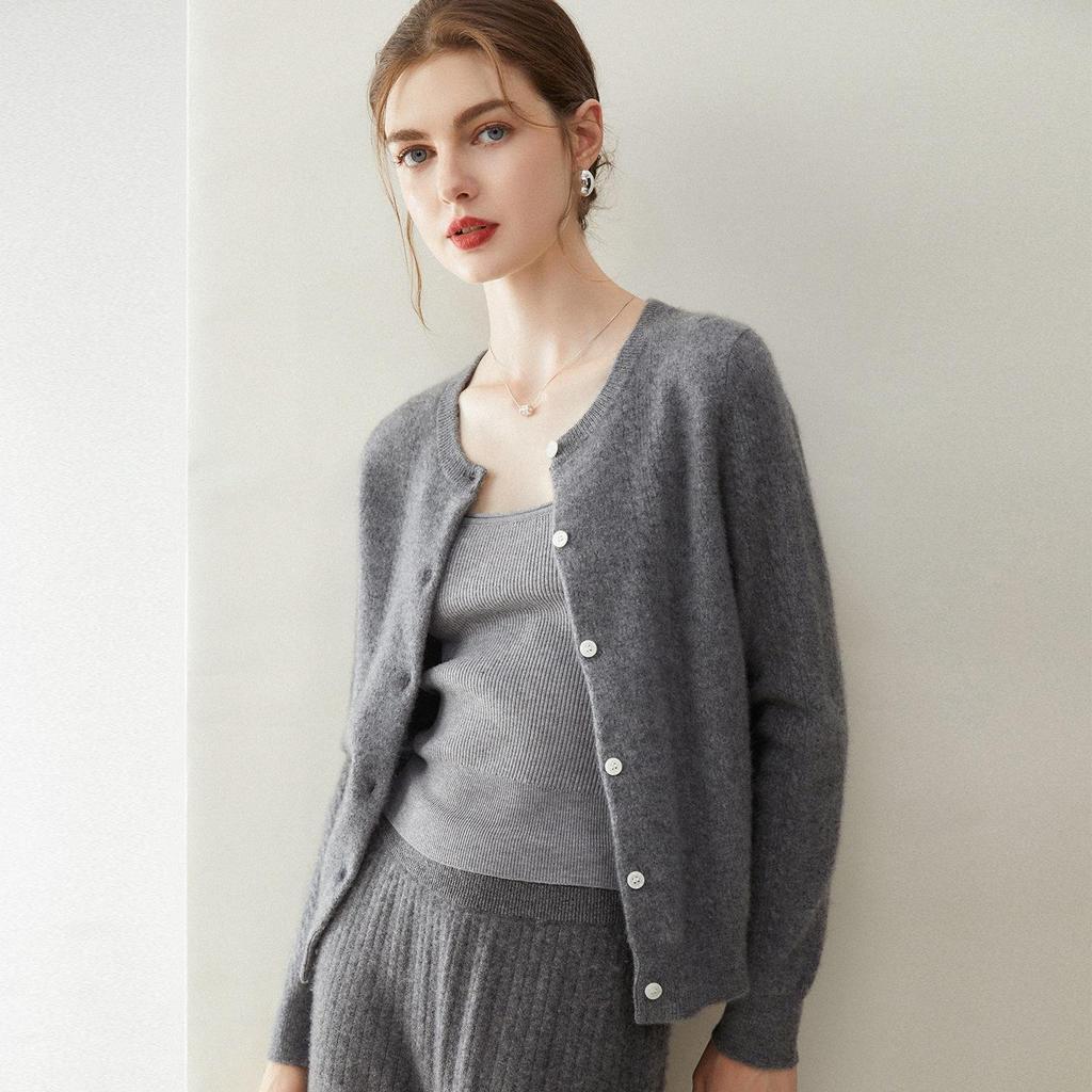 New Arrival Women's Button-Up Cardigan: Round Neck, Pure Goat Cashmere Knit Sweater, Loose and Warm Outerwear for Autumn and Winter.