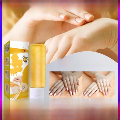 Masque pour les mains à l'or 24 carats et à l'essence de miel. Soin hydratant pour les mains. Gants de spa pour une peau douce et lisse.