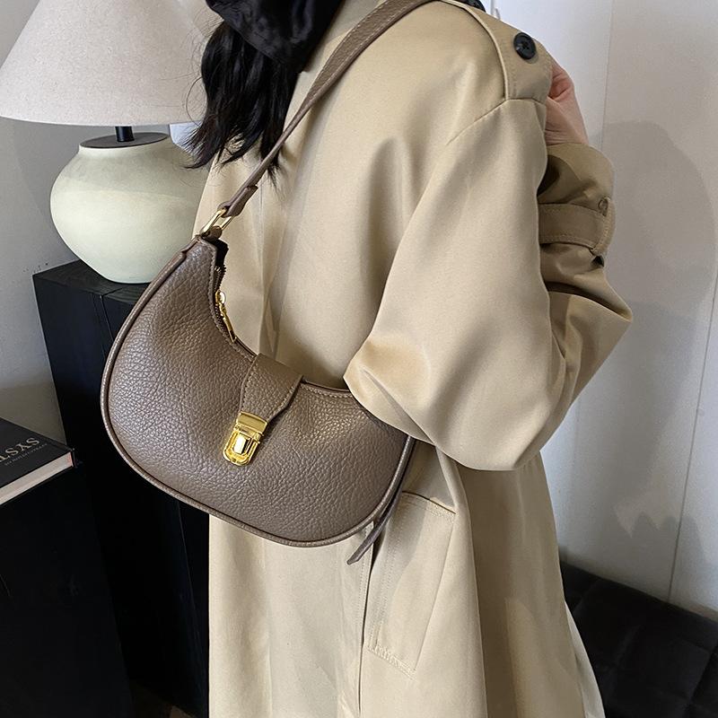 Premium textured matte underarm bag women's bag 2025 vintage Maillard shoulder bag commuter messenger bag