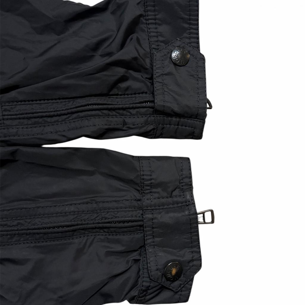 Jaqueta MONCLER Nylon usada preta masculina