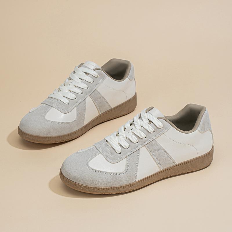 Dexun shoes women's spring and summer new breathable little white shoes women's Korean version versatile flat-bottomed sports and leisure board shoes