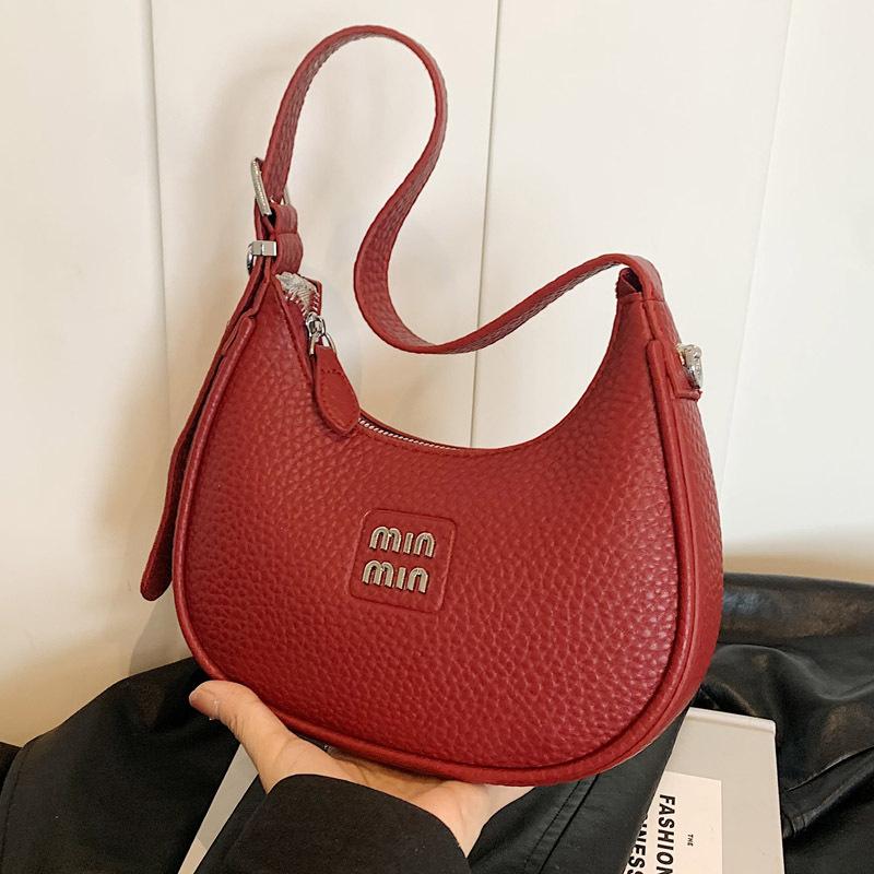 

Retro dumpling bag small bag women s 2025 new crescent moon bag autumn and winter commuting one shoulder messenger bag hand carry armpit bag червоний