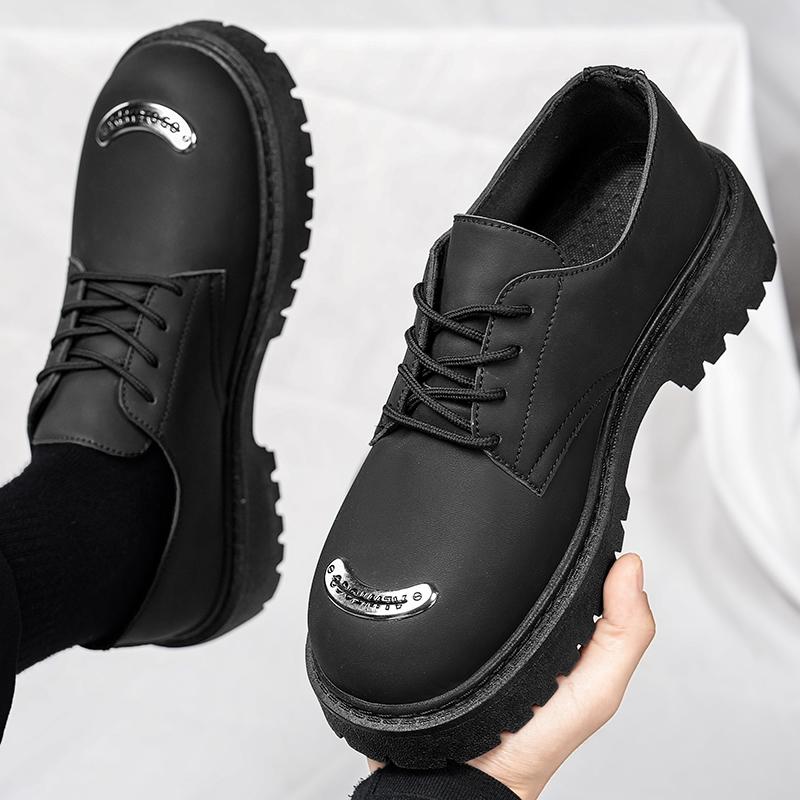 Modieuze herenschoenen van een bekend merk met dikke zolen, gemaakt van Brits leer. Zwarte, veelzijdige luxe loafers, comfortabele casual schoenen voor zakelijke gelegenheden, maat 39-44.