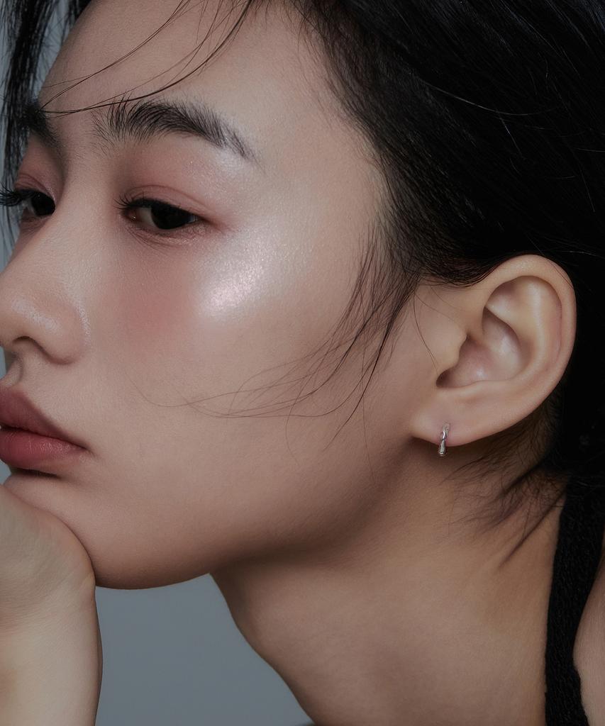 Goldndear [D.Silver925] Slim Tide One-Touch Earrings