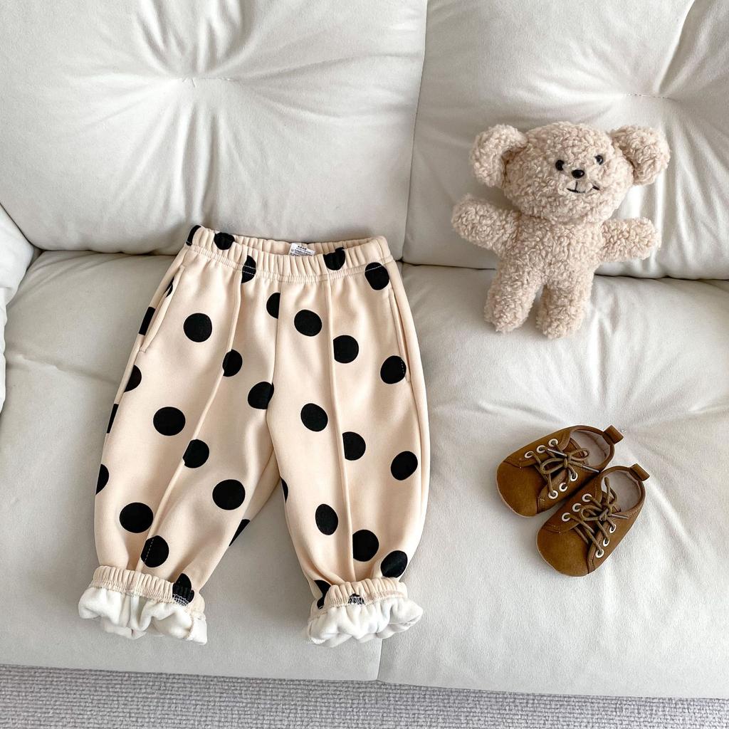 New autumn clothing for infants aged 0-3, casual sports pants with polka dots for baby girls,  thick velvet pants