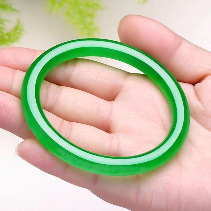 Imperial Green Jade Ladies Bangle - Icy Green Quartzite Jade Bangle