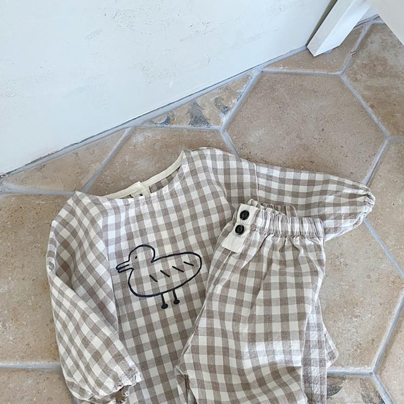 Baby Cotton Linen Clothes Set Plaid Cartoon Casual Tops + Pants 2pcs Baby Set Cute Boy Girls Comfortable Infant Outfits