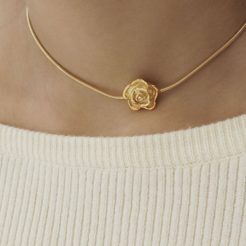 M.atur Rose Day Necklace 01