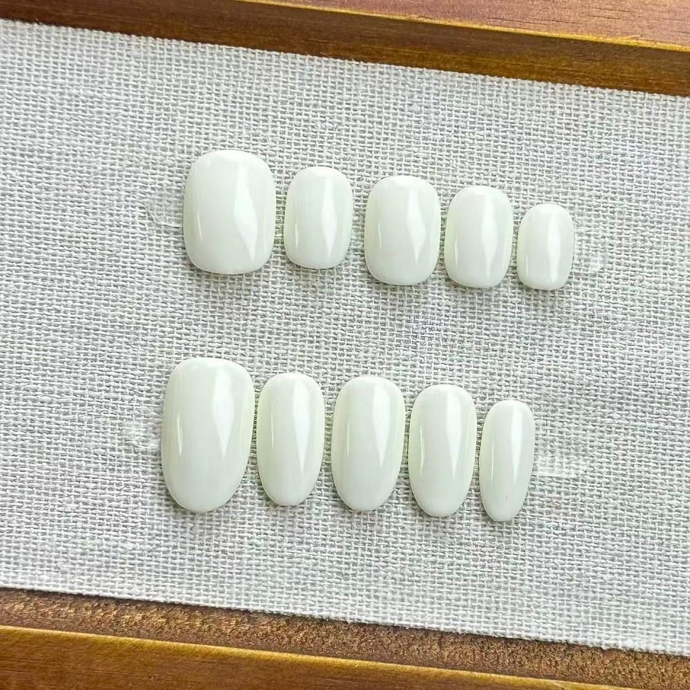Handmade Press On Nails Glossy Solid Cream White Phototherapy Fake Nail Patch Artificial Nail Reusable