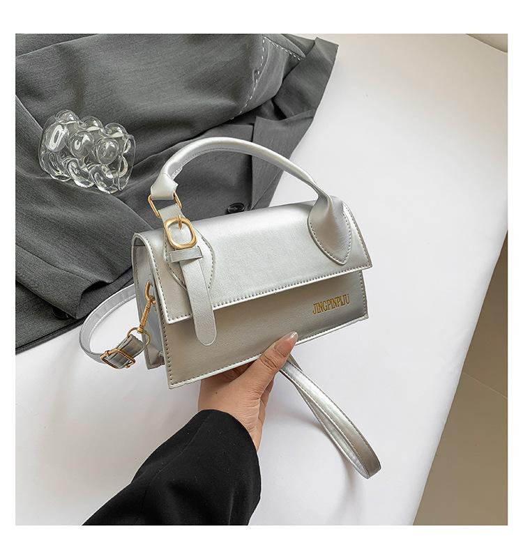 

2024 новий повсякденний тренд ретро європейський та американський іноземний стиль лист апаратне забезпечення мода плече текстура кросбоді жіноча сумочка срібний