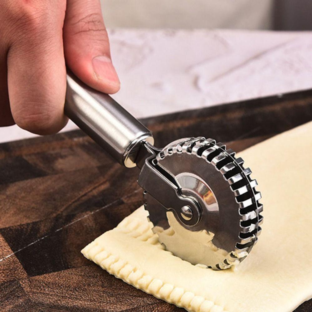 2pcs Non-Corrosive Pie Cutter Wheel Crimping Edge Dumpling Embossing Maker Pastry Roller  Dough