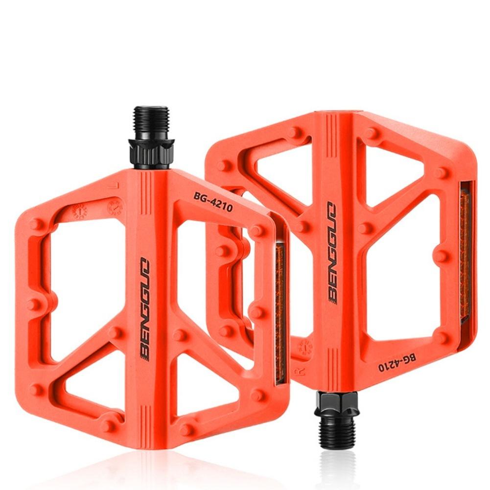 Double DU Bearing Ultralight Bike Pedals with Reflector Mountain Road Bike Flat Pedals Bicycle Platform Pedals Bike Accessories