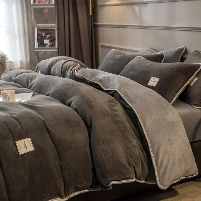 New Winter Coral Velvet Warm Sheets Soft Plush Pillowcases Flannel Sheets Bedding for Home Use