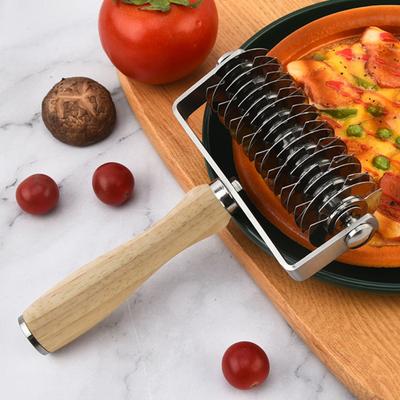 Paslanmaz Çelik Pizza Hamuru Kafes Silindir Kesici Ahşap Saplı Bisküvi Kurabiye Turta Kek İçin Izgara Desen Oluşturucu