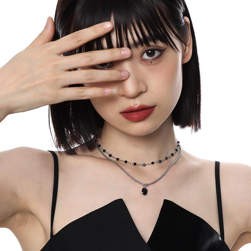 Double Layer Black Diamond Pendant Clavicle Necklace - Sweet & Spicy Style, High-End Light Luxury for Women