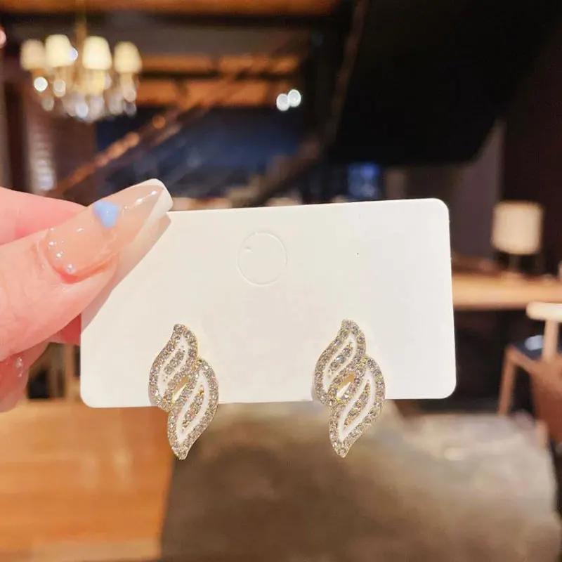 Full Crystal Rhinestone Leaf Stud Earring for Women Black White Geometry Jewelry Accessory