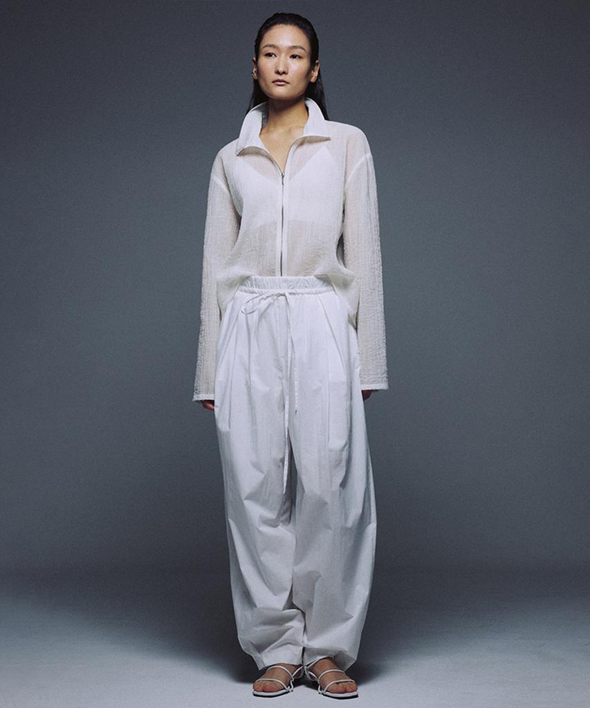 Umarmung Crinkled Cotton Zipup Jacket_White