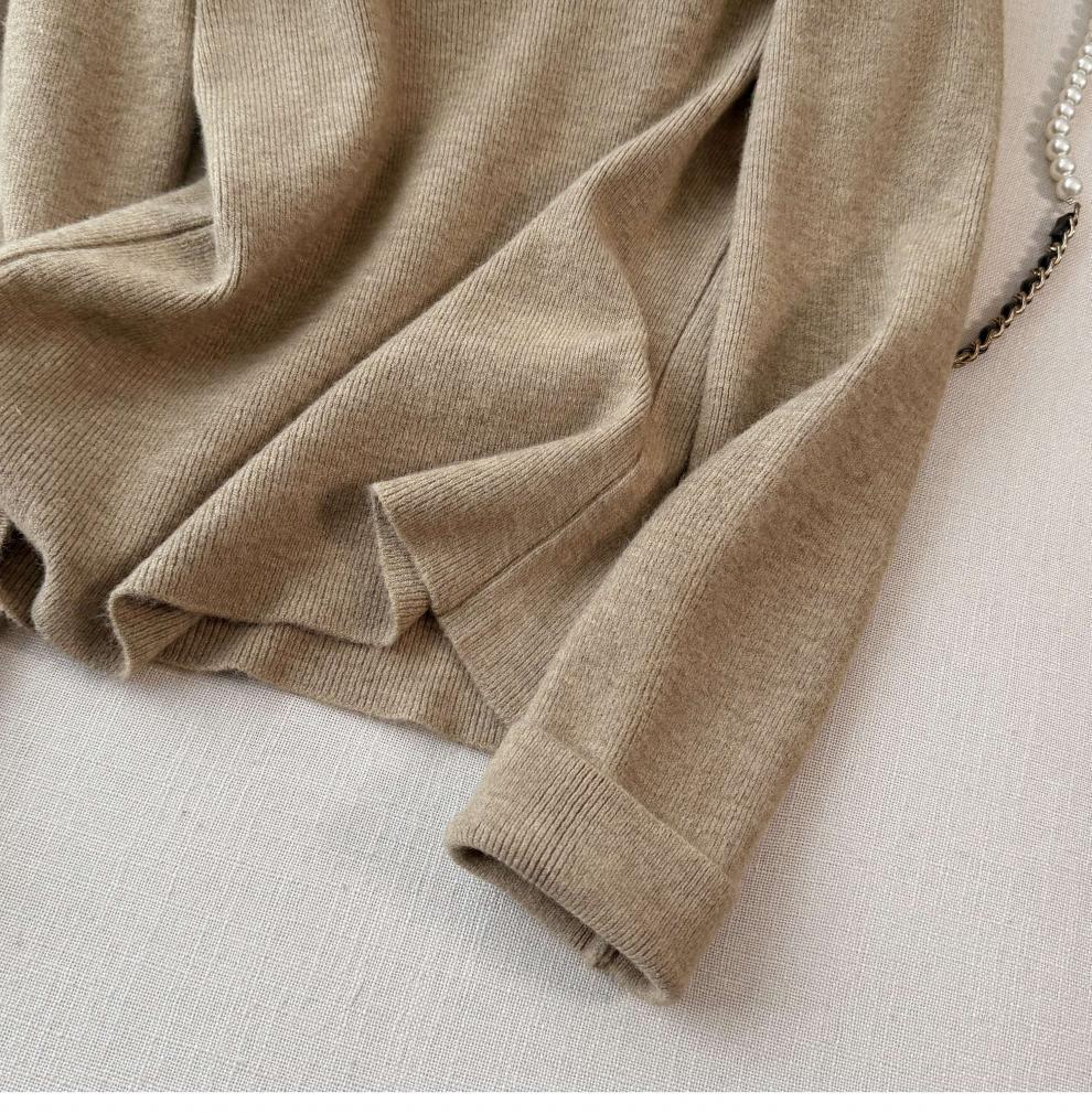 7722 Set Tre Pezzi in Maglia Accogliente: Gilet Versatile, Top a Collo Alto e Pantaloni Lunghi per Autunno/Inverno