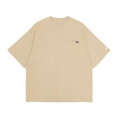 New Era Oversized Bomullsficka T-shirt med Mini Varumärkeslogga, Kamel, XL, Exklusiv för ONSPOTZ