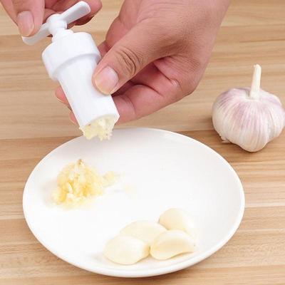 Pressa Manuale per Zenzero Aglio Taglierino a Torsione Tritatutto Strumento da Cucina Plastica Spremiaglio Frullatori pelapatate