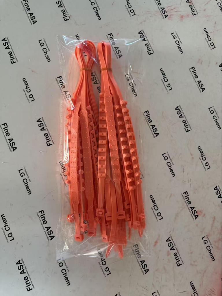 Universal Thickened Anti-Skid Tire Chains for 14-22 Inch Tires