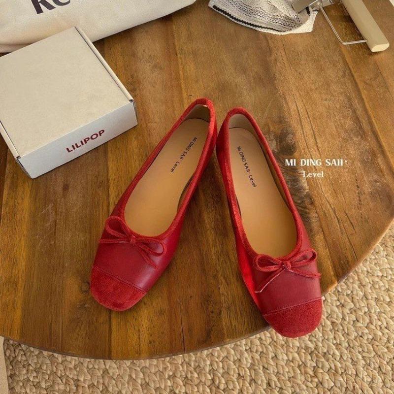 Neue 2025 Damen Weiches Leder Slipper Schuhe mit runder Zehenpartie Bequemer dicker Absatz Einzelne Schuhe Modischer niedriger Absatz Synthetisch gefüttert