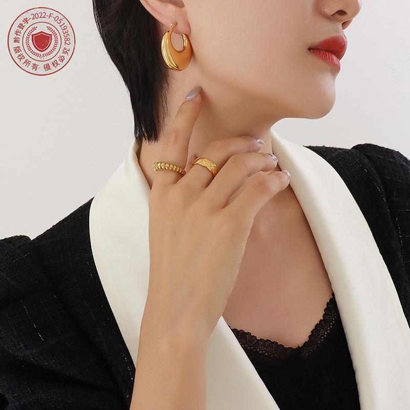 Exquisite Gold-Plated Titanium Steel Hoop Earrings - European Style, Non-Fading, Personalized Design