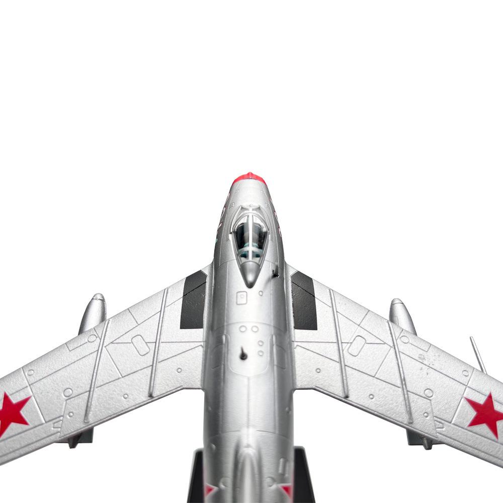 1/72 Korean War Soviet MiG-15 Fighter Jet Model