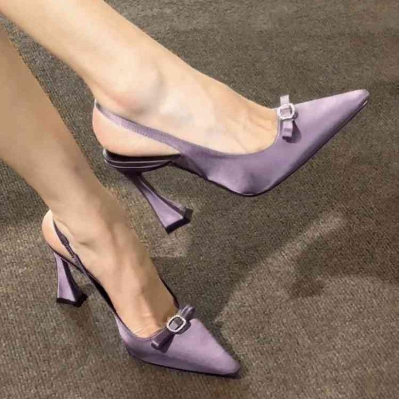 

Модные сандалии с бантом-бабочкой, летние новые, с острым носком, с мелким вырезом, с пайетками, с ремешком на одной линии, с противоскользящей износостойкой подошвой, на высоком каблуке 40