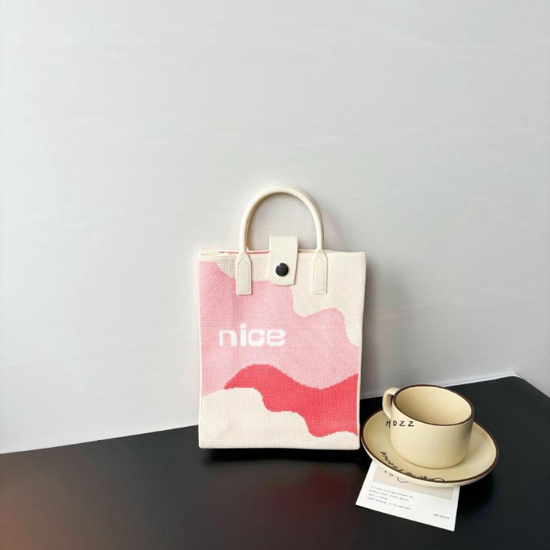 New large-capacity knitted bag, mobile phone bag, niche shoulder messenger bag, high-end, cartoon fashion handbag.