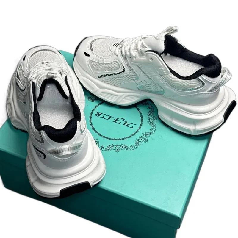 Fashion White Casual Lightweight Sports Shoes Women's 2025 Breathable New Style Thick Base Shoes Trendy Streetwear Increases Height