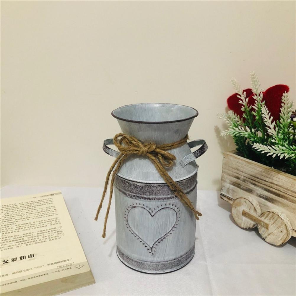 Vintage Flower Pot Iron Flower Pot Rustic Flower Bucket Metal Bucket Decorative Vase Pot for Garden