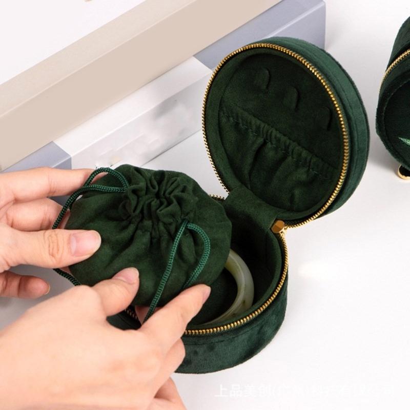 Přenosná vyšívaná sametová krabička na náramky Elegantní pouzdro na šperky pro více náramků Ručně vyráběný úložný kontejner na doplňky
