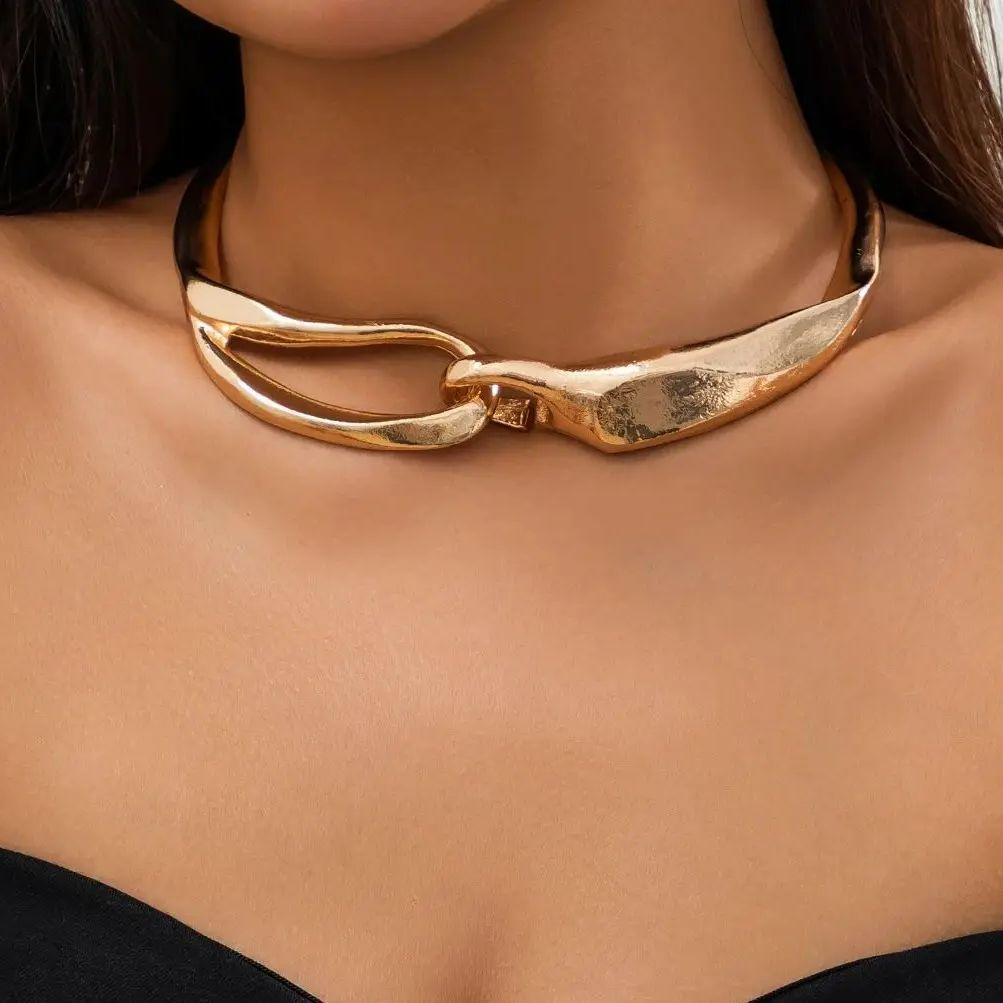 SHIXIN Luxury Irregular Twisted Chunky Short Choker Necklace Women Punk Heavy Metal Gold Color Torques Necklace Party Jewelry
