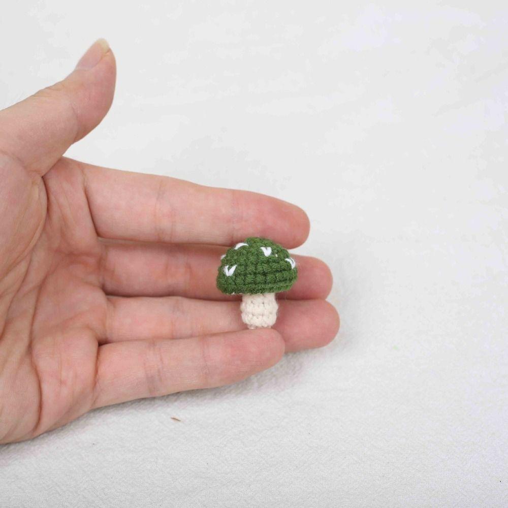 Handmaking Mini Fish Keychains Tropical Fish Knitted Fish Pendant Crochet Keyrings Backpack
