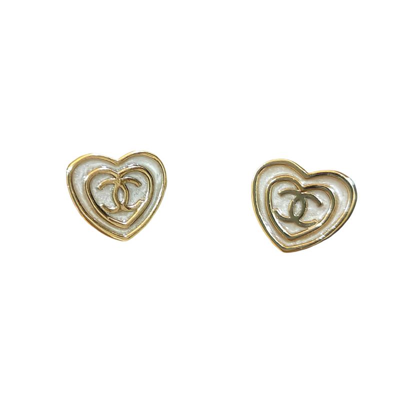 

CHANEL [24S New Product] Floral Double C Pearl Earrings Women s Gold золотий