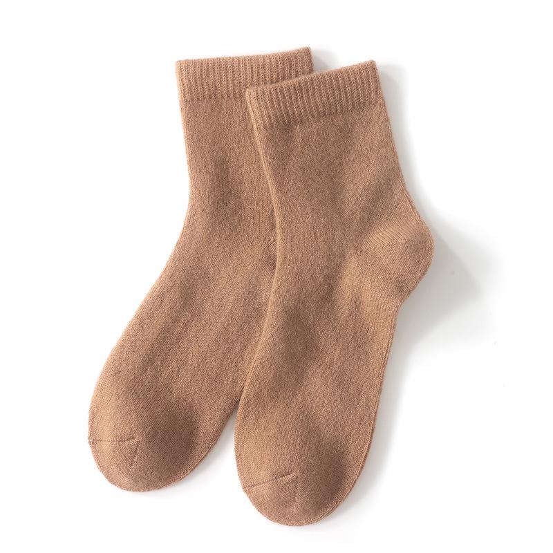 Unisex Cashmere Mid-Calf Socks: Warm, Odor-Resistant, Sweat-Absorbing, Thick Knit for Autumn/Winter.