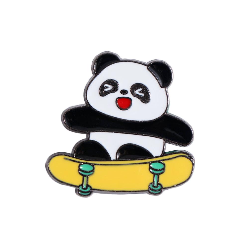 Zinc Alloy Panda Athlete Enamel Pins Trinket Craft Panda Skateboard Brooch Personality Jewelry Giant Panda Shape Badge Hat Badge