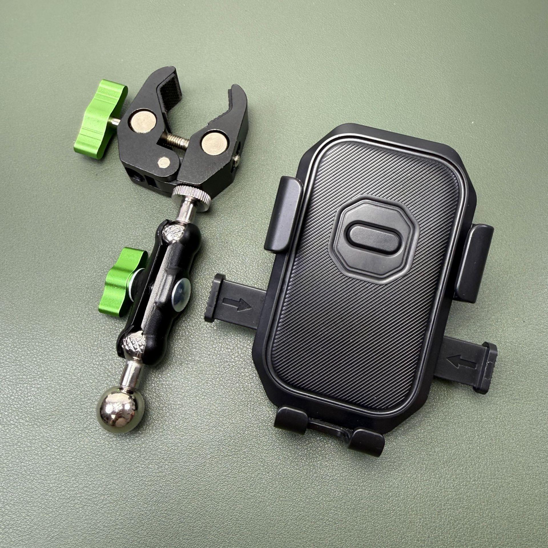 Universal 360° Metal Clamp Stand for Phone/Tablet - Ideal for Desktops & Cycling